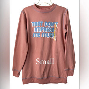 SHANIA TWAIN “That Don’t Impress Me Much” Small Blush Sweatshirt BNWT